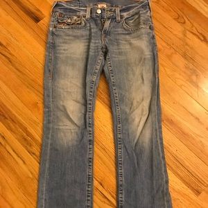 Light blue men’s true religion jeans